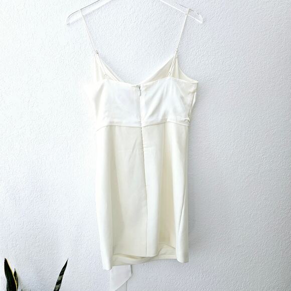 NEW Cinq à Sept Cara Tie Waist Mini Dress Size 4 Ivory Bridal‎ Satin - Picture 9 of 10